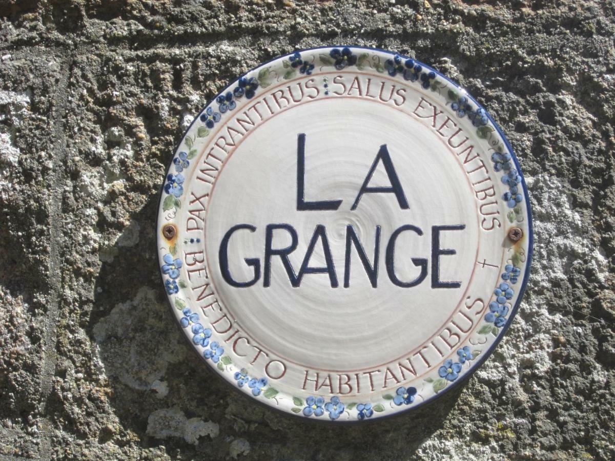 Вилла La Grange Ranes Экстерьер фото